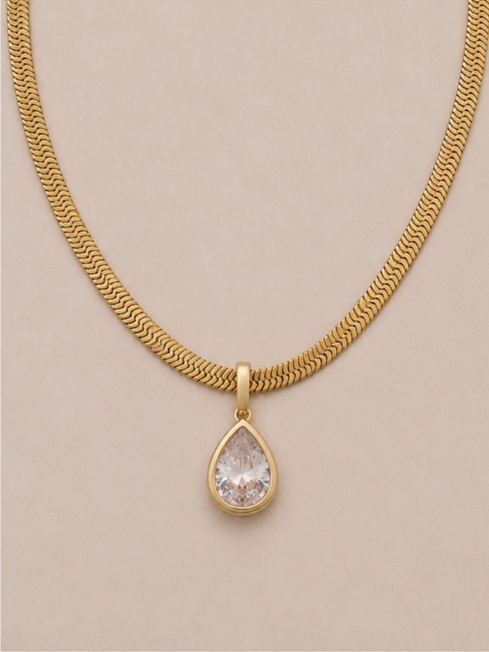 New! Gold Teardrop Crystal Pendant Necklace NWOT